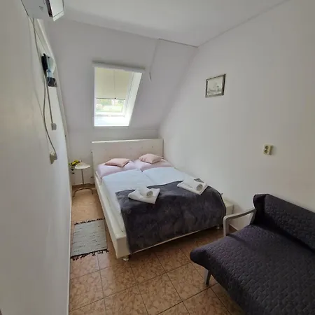 Forras 2 Apartment