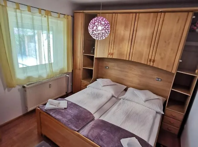 Appartement Forras 2 *