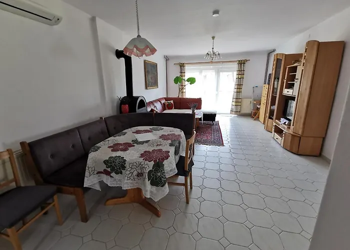 Appartement Forras 2 *